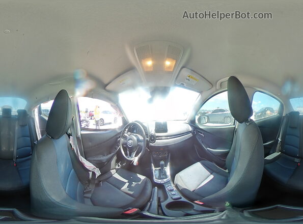 3MYDLBYV5JY327894 2018 TOYOTA YARIS Серебряный Вид наклейки с VIN-кодом