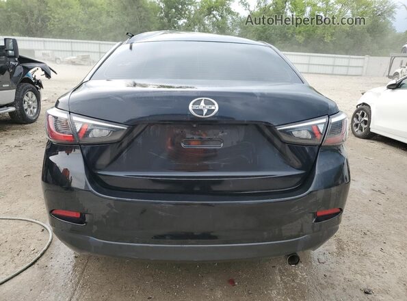 3MYDLBZV9GY117497 2016 TOYOTA SCION Black Widok z tyłu
