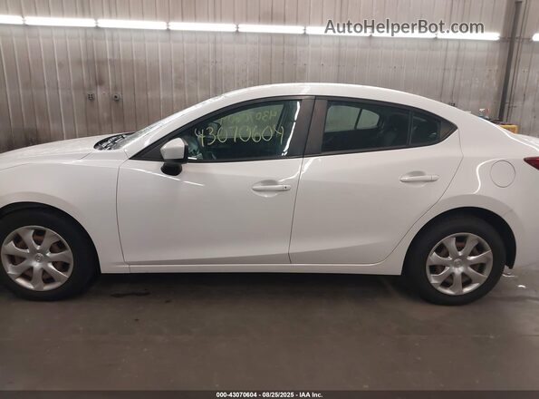 3MZBN1U71JM171925 2018 MAZDA 3 White 
