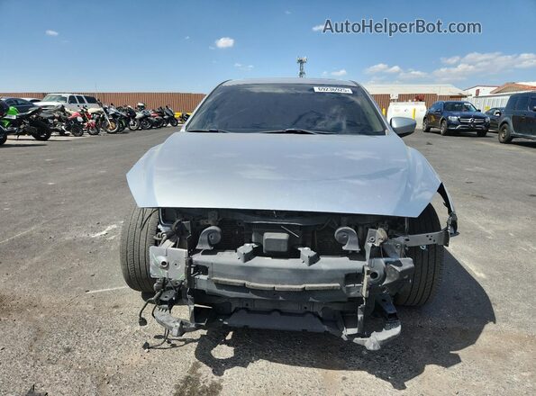 3MZBN1W33JM159902 2018 MAZDA 3 Серебряный Вид спереди