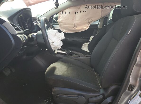 3N1AB7AP2JY224142 2018 NISSAN SENTRA Gray Front interior view
