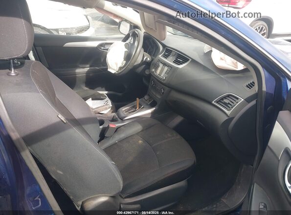 3N1AB7AP4JY203129 2018 NISSAN SENTRA Blue Вид салону спереду