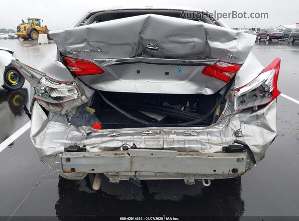 3N1AB7AP4JY244151 2018 NISSAN SENTRA Silver Widok z przodu