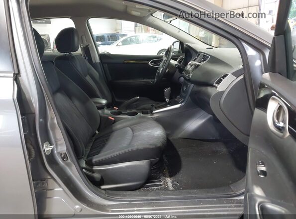 3N1AB7AP7JY344910 2018 NISSAN SENTRA Gray Widok wnętrza z przodu