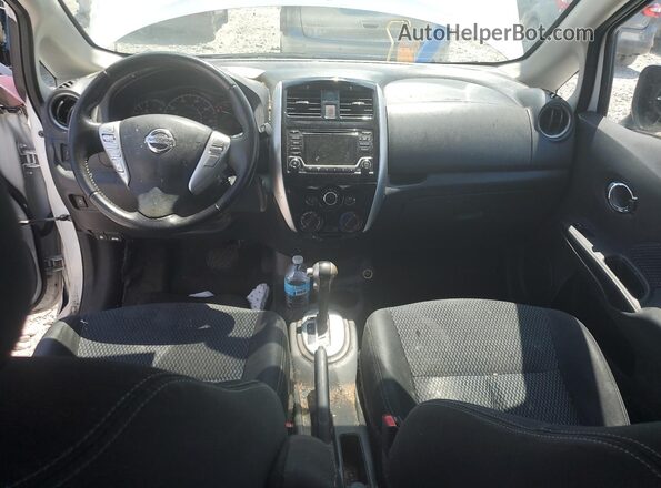 3N1CE2CP8JL364970 2018 NISSAN VERSA White Vista del salpicadero