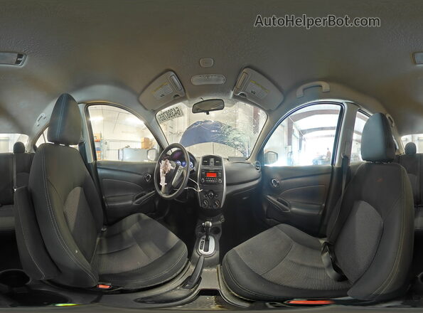 3N1CN7AP8JL869889 2018 NISSAN VERSA Blue Widok naklejki z numerem VIN