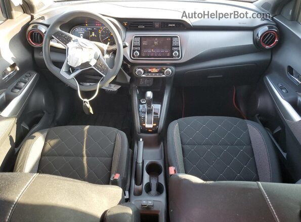 3N1CP5CU0JL510862 2018 NISSAN KICKS Двухцветный Вид панели приборов
