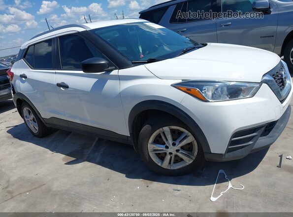 3N1CP5CU1JL540873 2018 NISSAN KICKS White Front right
