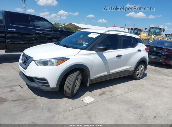 3N1CP5CU1JL540873 2018 NISSAN KICKS White 360 interior view