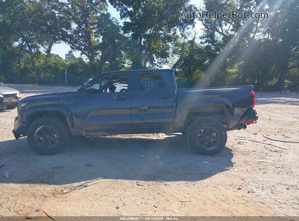 3TYLC5LN7ST031937 2025 TOYOTA TACOMA Gray Widok wnętrza z tyłu