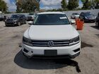 2018 Volkswagen Tiguan S White vin: 3VV1B7AX6JM014312