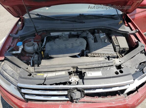 3VV2B7AX6JM159385 2018 VOLKSWAGEN TIGUAN Красный Вид подкапотного пространства
