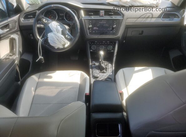 3VV2B7AX9JM061046 2018 VOLKSWAGEN TIGUAN Черный Вид панели приборов