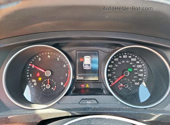 3VV3B7AX5JM186484 2018 VOLKSWAGEN TIGUAN Белый Вид щитка приборов