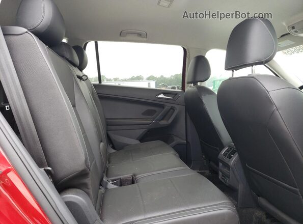 3VV3B7AX9JM040184 2018 VOLKSWAGEN TIGUAN Темно-бордовый Вид задней части салона