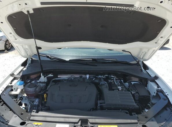 3VVNB7AX8PM111974 2023 VOLKSWAGEN TIGUAN White Widok komory silnika