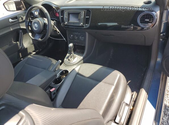 3VWF17AT1HM620807 2017 VOLKSWAGEN BEETLE Blue Dashboard view