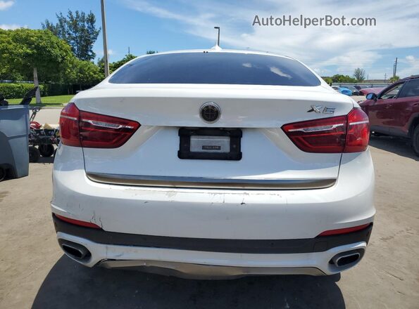 5UXKU2C5XJ0X48819 2018 BMW X6 White Widok wnętrza z przodu