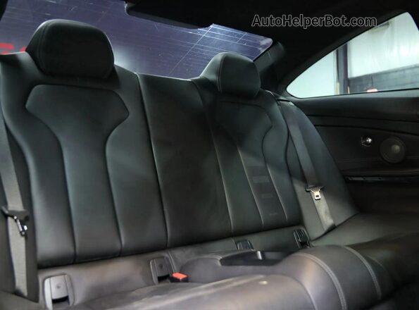WBS4Y9C57JAA92XXX 2018 BMW M4 Black Widok z tyłu