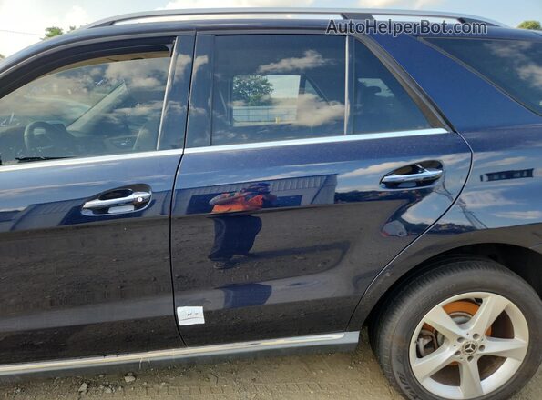 4JGDA5HB3JB071082 2018 MERCEDES-BENZ GLE Blue Вид наклейки з VIN-кодом
