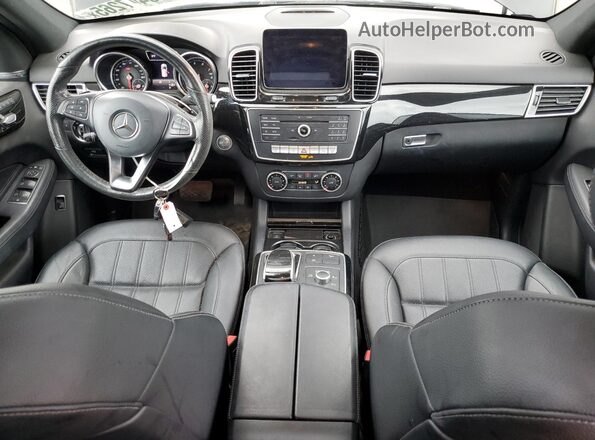 4JGDA5HB8JB143099 2018 MERCEDES-BENZ GLE Black Vista del salpicadero