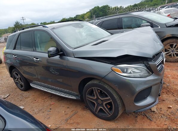 4JGDA5JB0JB131863 2018 MERCEDES-BENZ GLE Blue Սալոնի հետևի տեսք