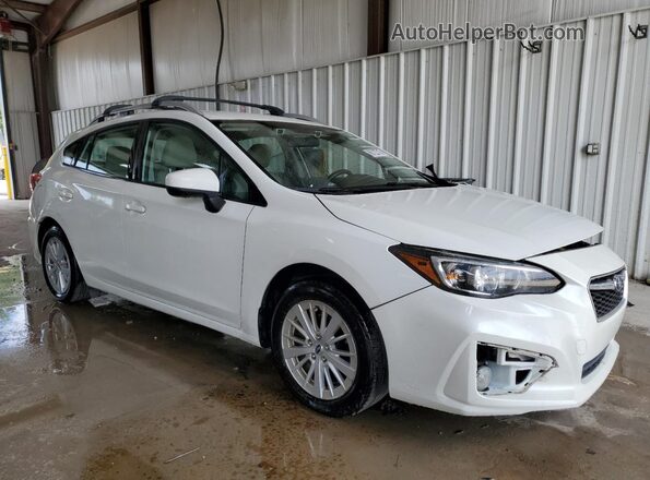 4S3GTAD61J3746077 2018 SUBARU IMPREZA Белый Передняя правая четверть
