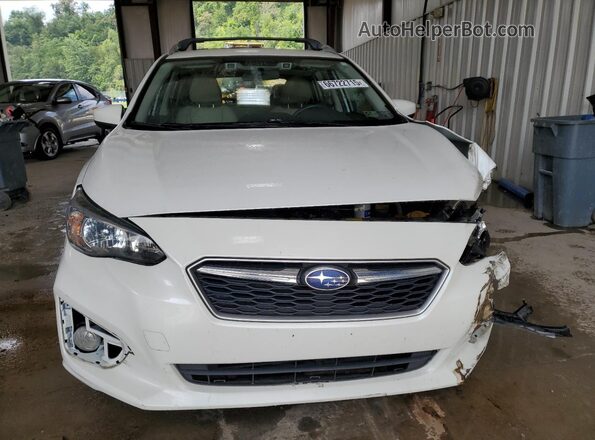 4S3GTAD61J3746077 2018 SUBARU IMPREZA Белый Вид спереди