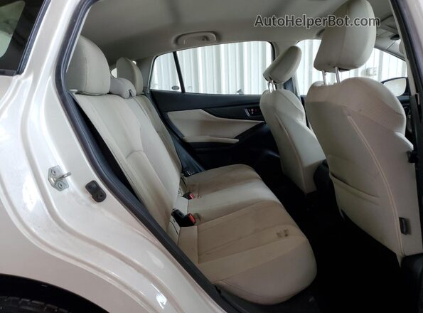 4S3GTAD61J3746077 2018 SUBARU IMPREZA Белый Вид задних сидений