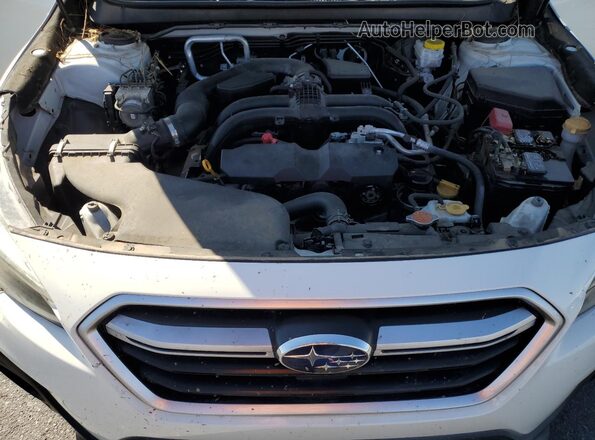 4S4BSAACXJ3293824 2018 SUBARU OUTBACK White Engine compartment view