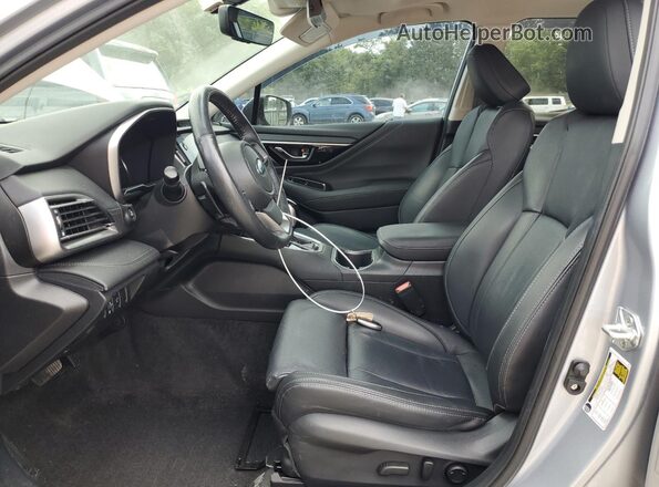 4S4BTANC2M3210205 2021 SUBARU OUTBACK Silver Вид салону спереду