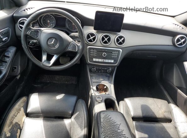 WDDSJ4GBXHN470089 2017 MERCEDES-BENZ CLA-CLASS Gray ხელსაწყოთა პანელის ხედი