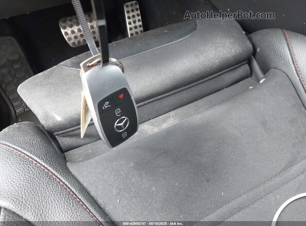 55SWF6EB2LU331043 2020 MERCEDES-BENZ AMG C 43 White Widok deski rozdzielczej
