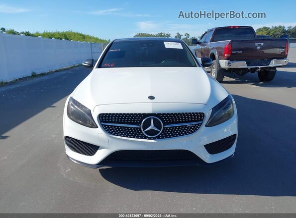 55SWF6EB6HU194549 2017 MERCEDES-BENZ AMG C 43 White Widok wnętrza z tyłu