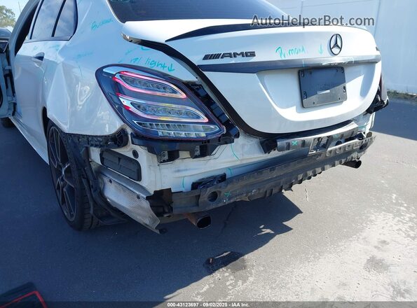 55SWF6EB6HU194549 2017 MERCEDES-BENZ AMG C 43 White Widok z przodu