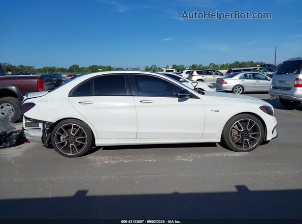 55SWF6EB6HU194549 2017 MERCEDES-BENZ AMG C 43 White Widok wnętrza 360 stopni