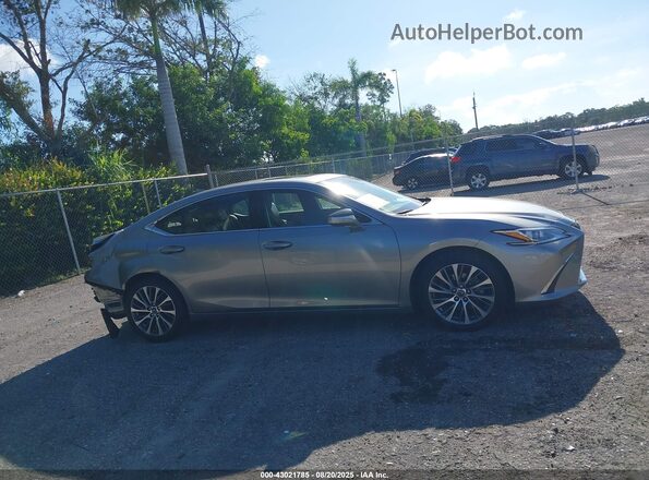 58ADZ1B12LU067946 2020 LEXUS ES Silver Панорамний вид салону 360°