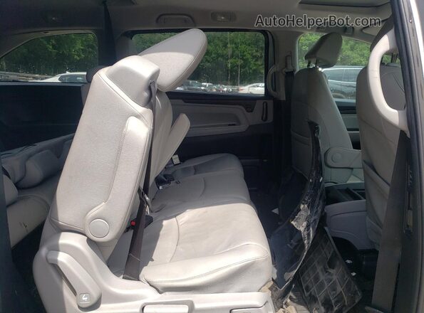 5FNRL6H78JB022480 2018 HONDA ODYSSEY Серебряный Вид задней части салона