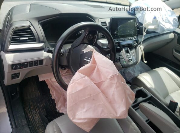 5FNRL6H78JB022480 2018 HONDA ODYSSEY Серебряный Вид панели приборов