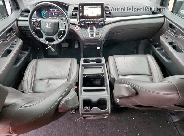 5FNRL6H85JB048995 2018 HONDA ODYSSEY White Առջևի վահանակի տեսք