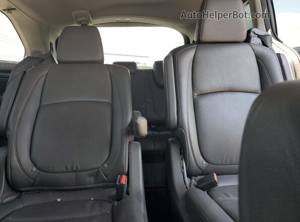 5FNRL6H92JB059140 2018 HONDA ODYSSEY Brown Widok tylnych siedzeń