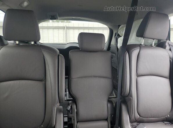 5FNRL6H96JB074420 2018 HONDA ODYSSEY Серебряный Вид задних сидений
