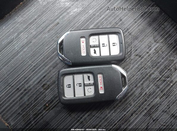 5FNYF5H95JB027019 2018 HONDA PILOT Черный Вид панели приборов