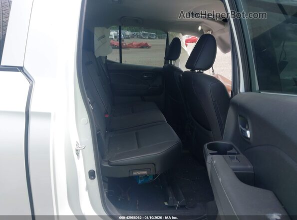 5FPYK3F70NB035043 2022 HONDA RIDGELINE Белый Вид салона спереди