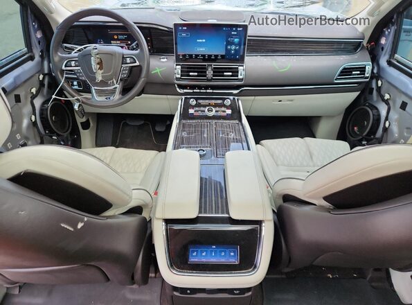 5LMJJ2TG1PEL15532 2023 LINCOLN NAVIGATOR Blue Առջևի վահանակի տեսք