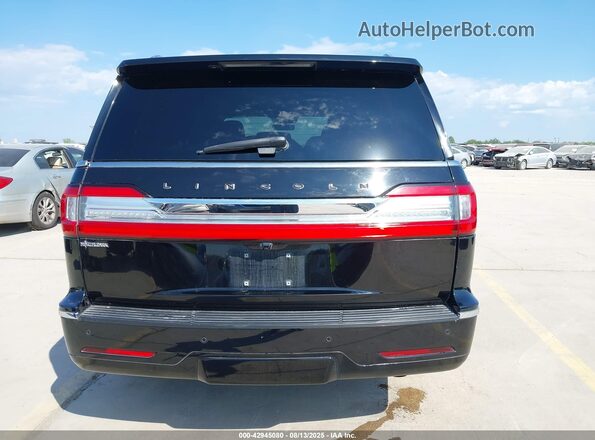 5LMJJ2TT1JEL12652 2018 LINCOLN NAVIGATOR Черный 