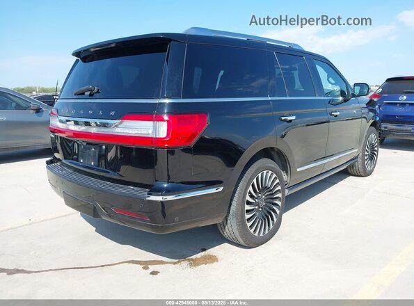 5LMJJ2TT1JEL12652 2018 LINCOLN NAVIGATOR Черный Задняя правая четверть