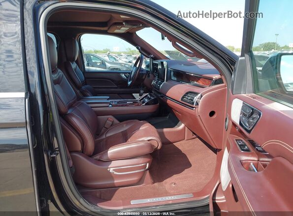 5LMJJ2TT1JEL12652 2018 LINCOLN NAVIGATOR Черный Вид салона спереди