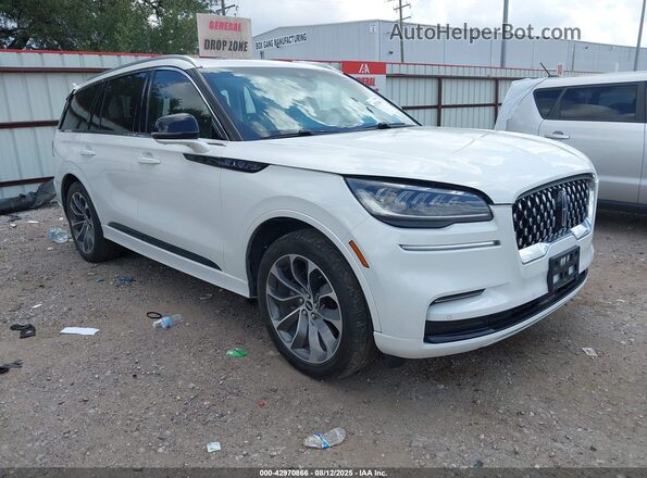 5LMYJ8XY2PNL02132 2023 LINCOLN AVIATOR Белый Передняя правая четверть