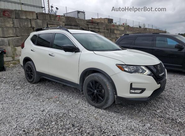 5N1AT2MV8JC720090 2018 NISSAN ROGUE Белый Передняя правая четверть